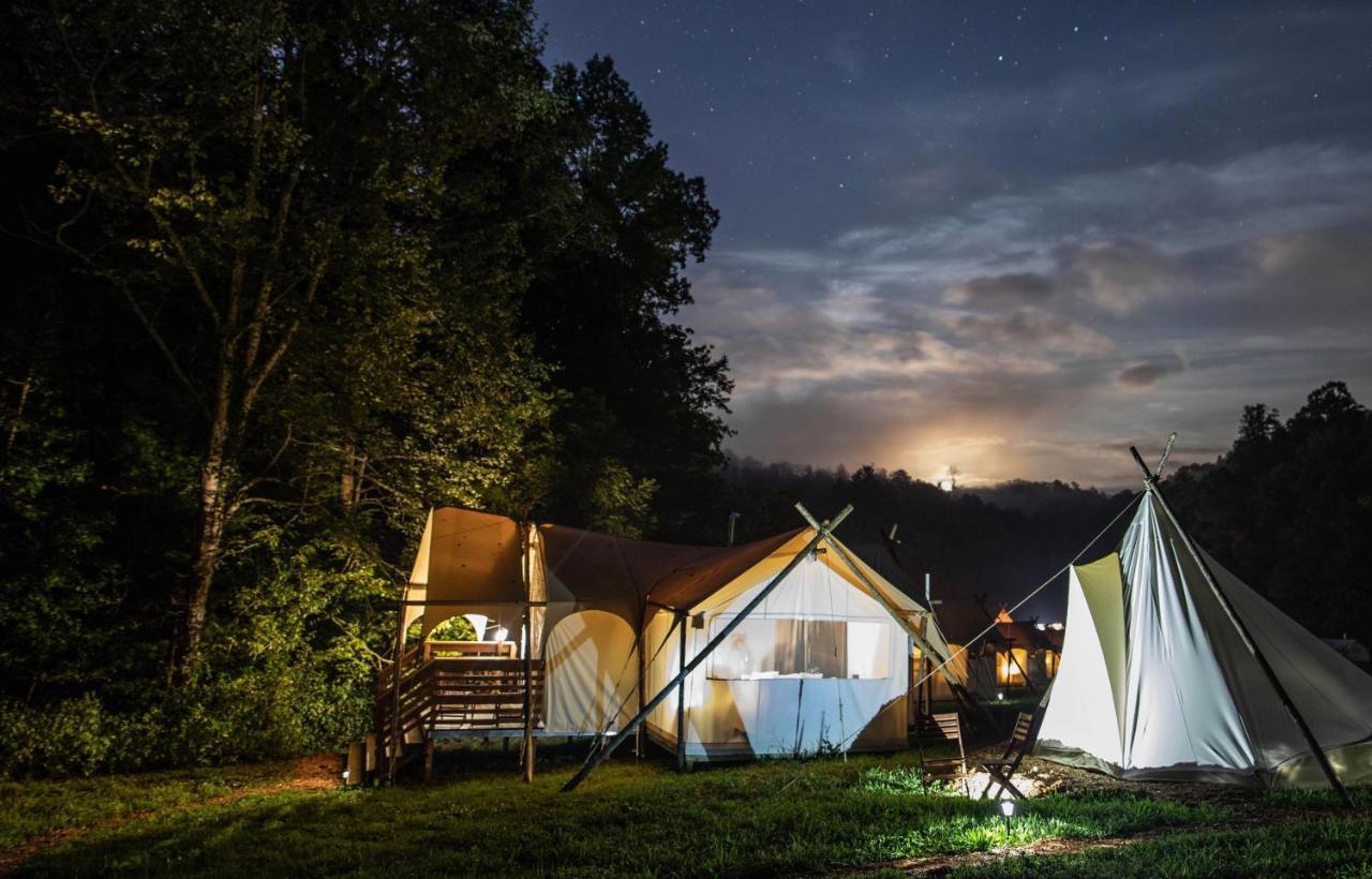 Under Canvas Great Smoky Mountains Hotel Pigeon Forge Buitenkant foto